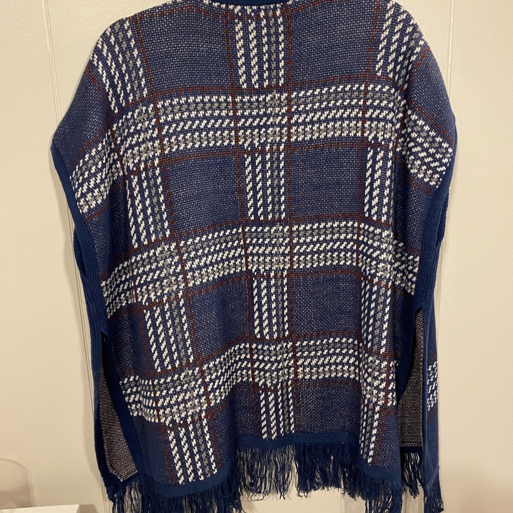 Plaid Patterned Shawl - Picture 6 of 6